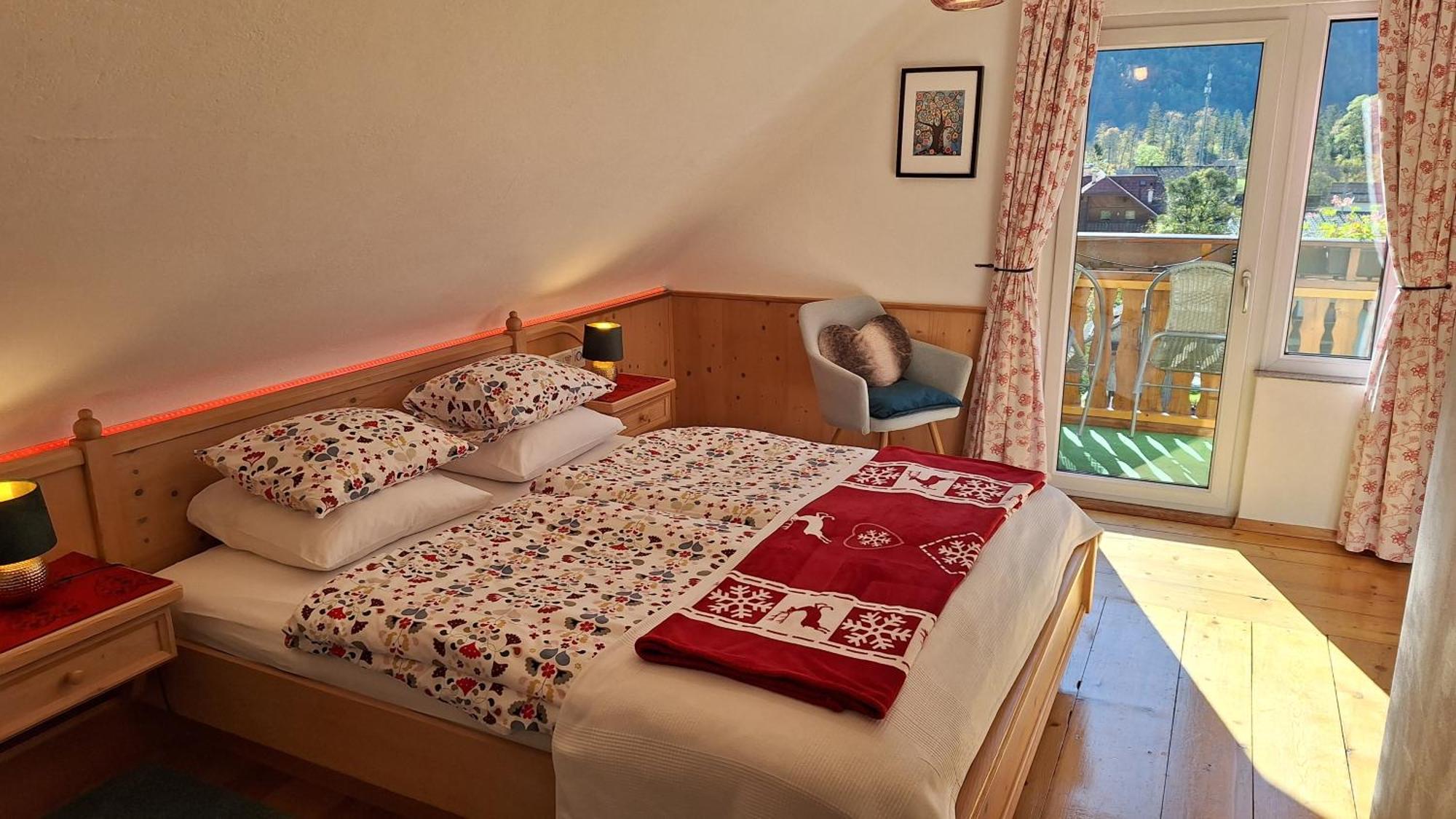 Haus Hepi Gasthof Obertraun